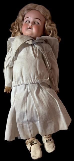 Viola Doll by Simon Halbig and Heinrich Handwerck: Viola 18" doll by Simon Halbig and Heinrich Handwerck. Eyes open. Marked Viola on the back of head. See photos.