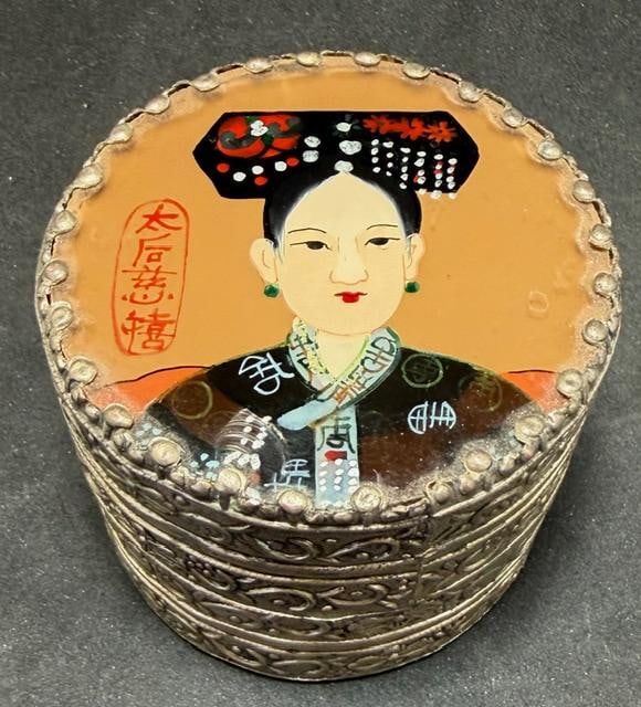 Japanese Trinket Box - Signed: Japanese trinket box. Mirror on inside lid. Signed by artist on left side. Measures 1.75" high by 2.25" wide.