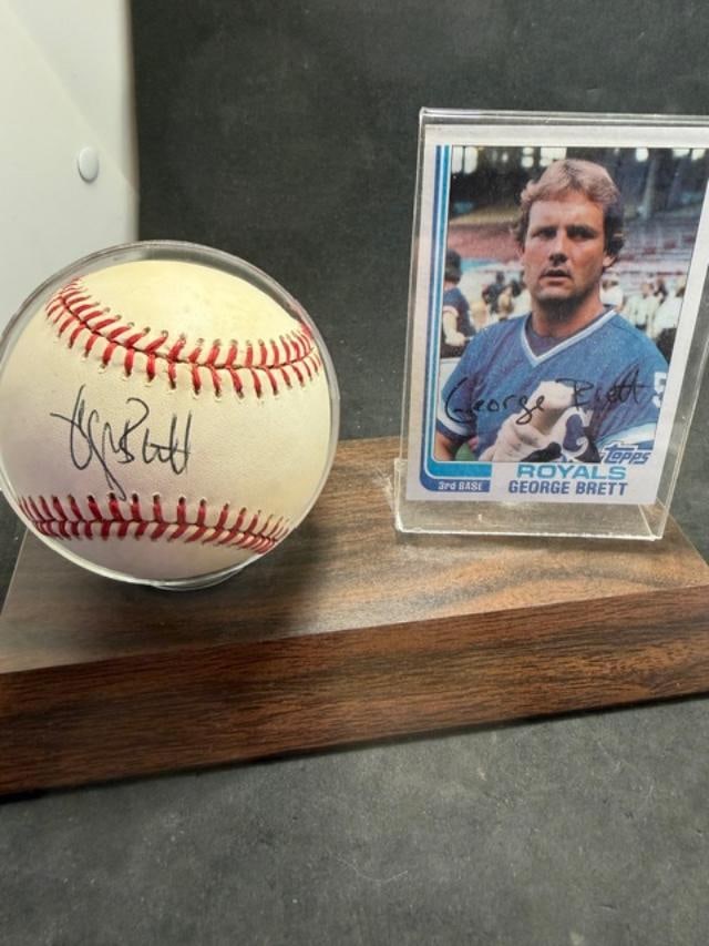 George Brett Autographed Baseball and Baseball Card (1 of 3)