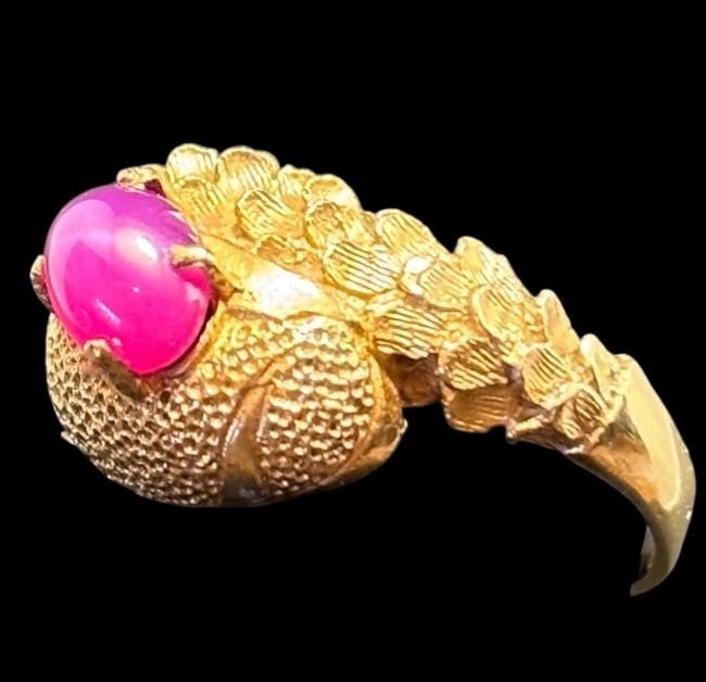 18K Gold and Star Ruby Ring - 2