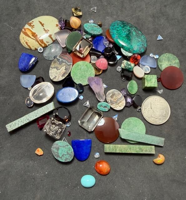 Lot of Assorted Cabachons and Semi Precious Stones: Lot of assorted cabs and semi-precious stones including amethyst, lapis, citrine, jasper, turquoise, jade, azurite, opal, smokey quartz and ruby. See photos for details.