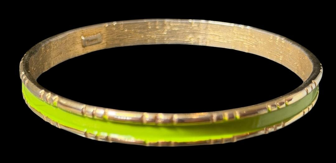 Mid-Century Trifari Gold Tone Bangle Bracelet (1 of 2)