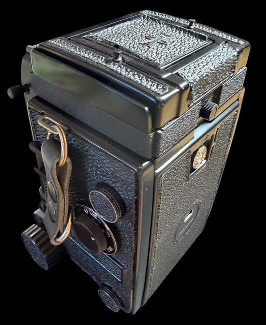 MAMIYA C330 Professional Camera - 2