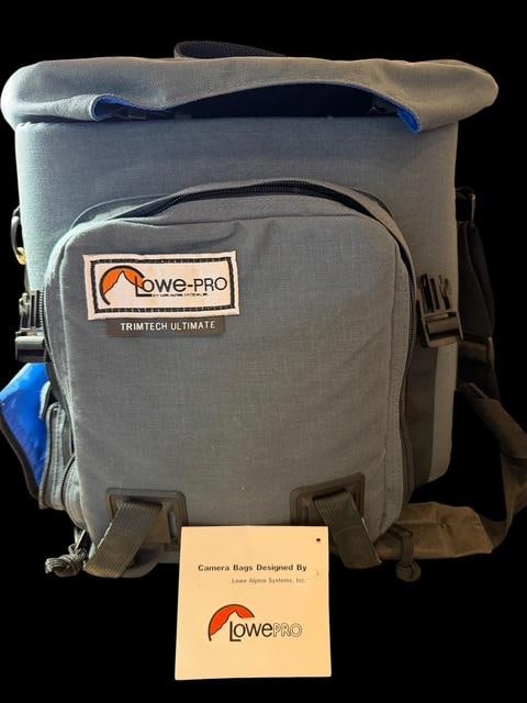 Vintage Lowe-Pro Camera Bag (1 of 4)