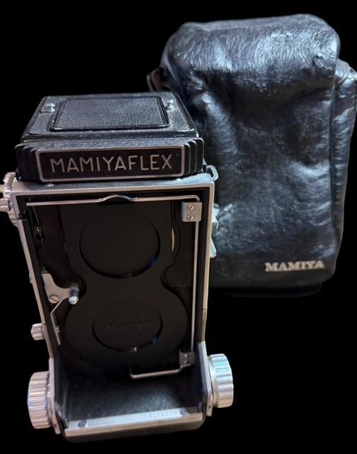 Vintage MAMIYA Flex Camera Body (1 of 8)