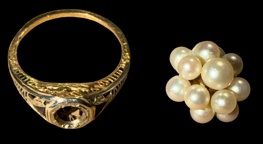 Lot of Two 14K Gold Ring and 14K Gold Pearl Cluster Pendant (1 of 2)