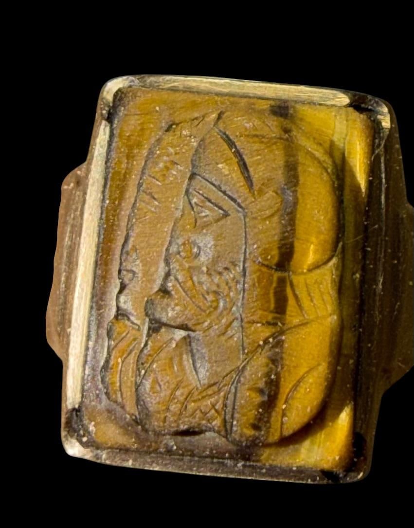 10K gold and Tiger Eye Men's Signet Ring (1 of 4)