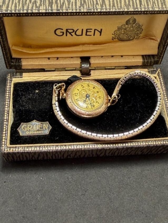 Antique Gruen Ladies Gold Tone Watch in Original Box (1 of 3)