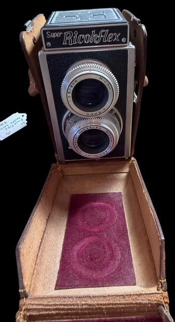 Super Ricoh Flex Double Lens Camera (1 of 3)
