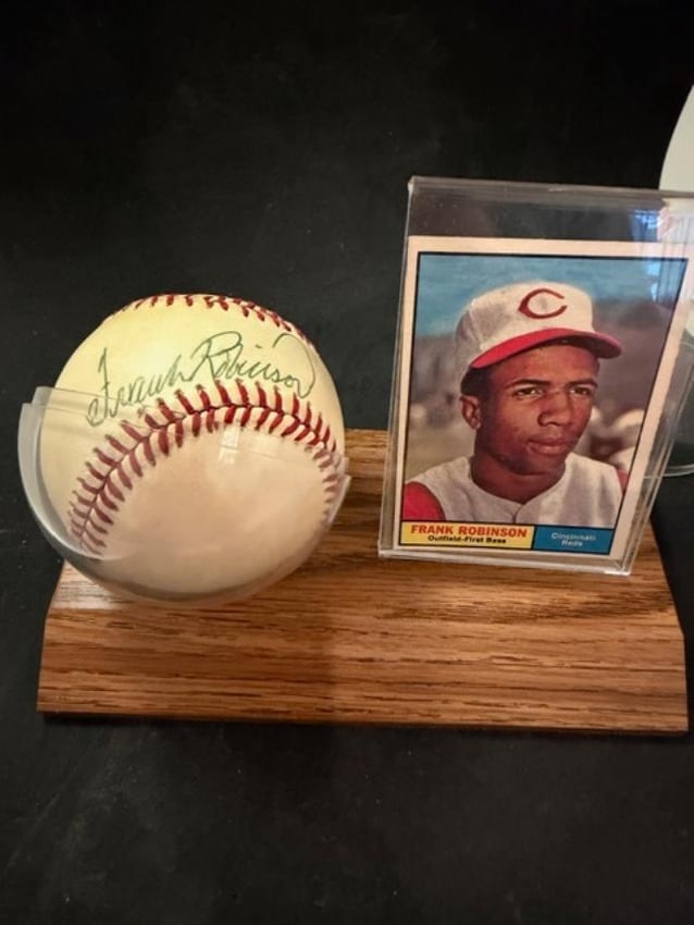 Frank Robinson Autographed Baseball and Two Baseball Cards (1 of 4)