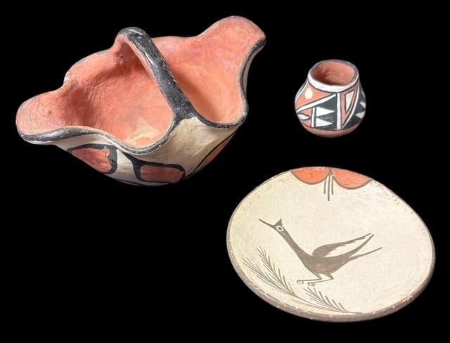 Lot of Three Vintage Native American Pottery Pieces Signed Santo Domingo, Isleta, Zia (1 of 2)