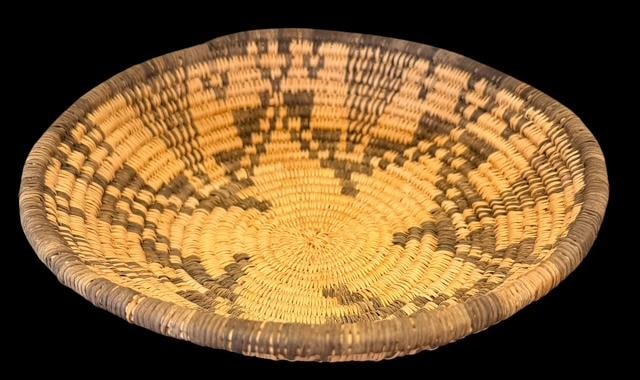 Native American Apache Handwoven Coiled Basket (1 of 5)