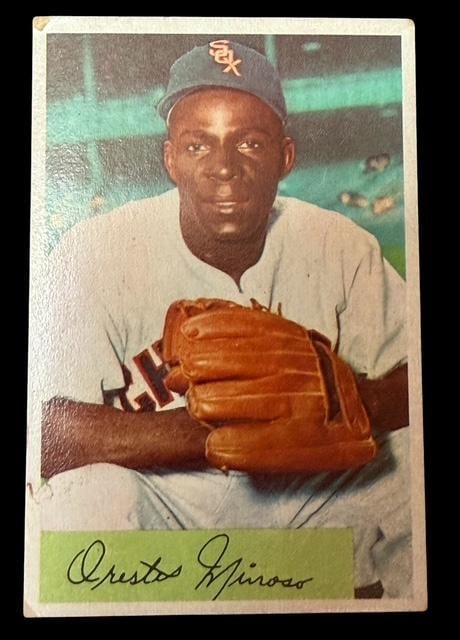 Bowman 1954 Baseball Card - Orestes "Minnie" Minoso: Bowman 1954 baseball card for Orestes "Minnie" Minoso. Card #38. Measures 2.5" x 3.75". See photos for condition details.