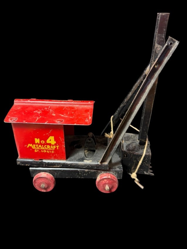 1920's Metal Craft Steam Shovel Toy (1 of 5)