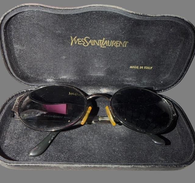 Yves Saint Laurent Womens Sun Glasses (1 of 3)