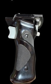 German Rollerflex Grip for TLR Cameras: German rollerflex pistol style grip for twin lens reflix TLR cameras. Grip measures 4" x 3" x 6". Cable measures 11".