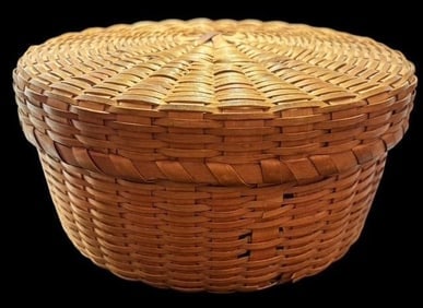 Native American Wabanaki Hand Woven Black Ash Lidded Basket (1 of 4)