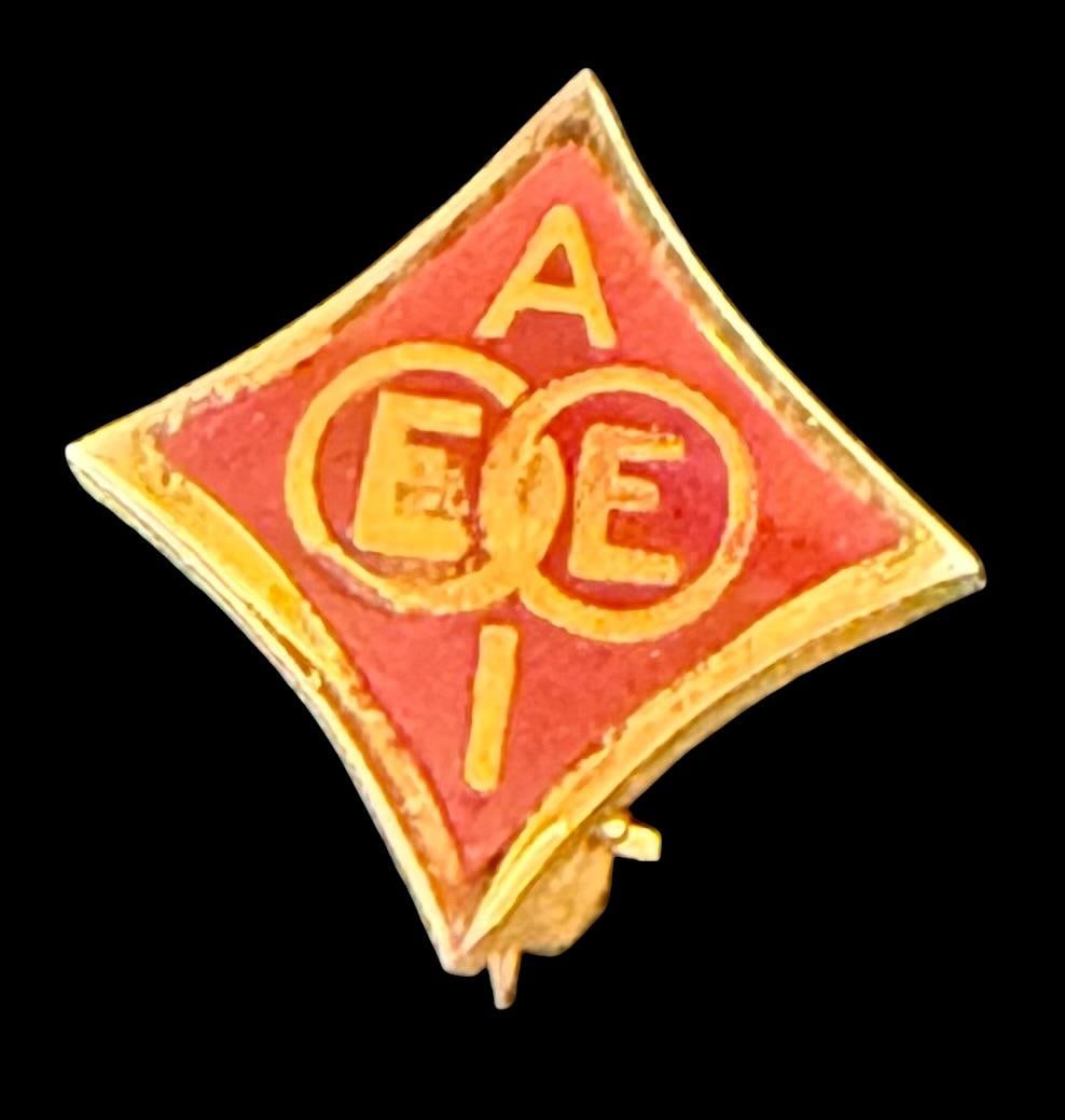14K Gold American Institute of Electrical Engineers Pin: Antique American Institute of Electrical Engineers pin in 14k gold. Weighs 1.4g and measures .5" x .5".