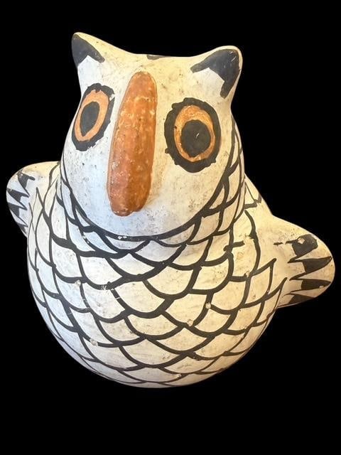 Native American Acoma Owl Figure (1 of 4)