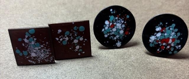 Lot of Two Pairs of Mid-Century Enamel on Copper Cuff Links: Lot of two pairs of enamel on copper cuff links. Square measure 1" x 1". Round measures 1" diameter.