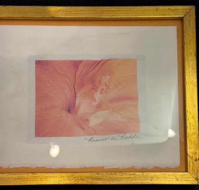 Signed Abstract Painting on Paper: Signed abstract painting on paper. Signed Leonor de Hohle. Framed artwork measures 8.5" x 6.75" x 1".