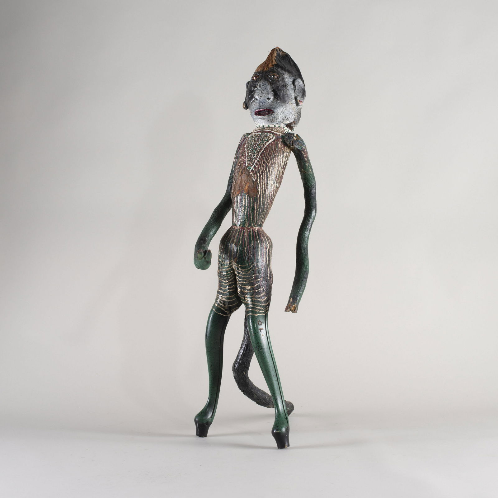 OL Samuels folk art standing monkey (1 of 8)