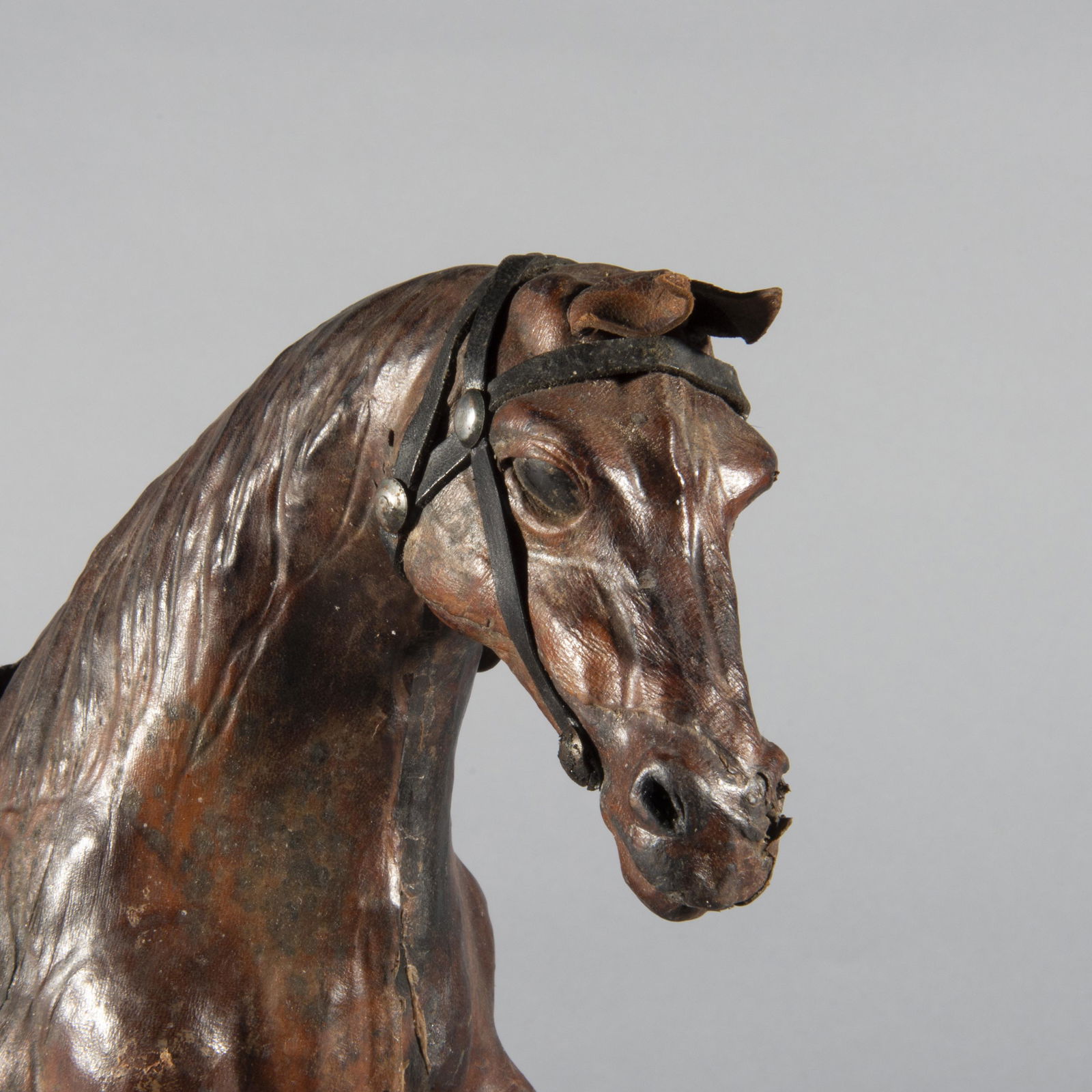 South Carolina made Tabocco Leaf Horse and Carraige (1 of 7)