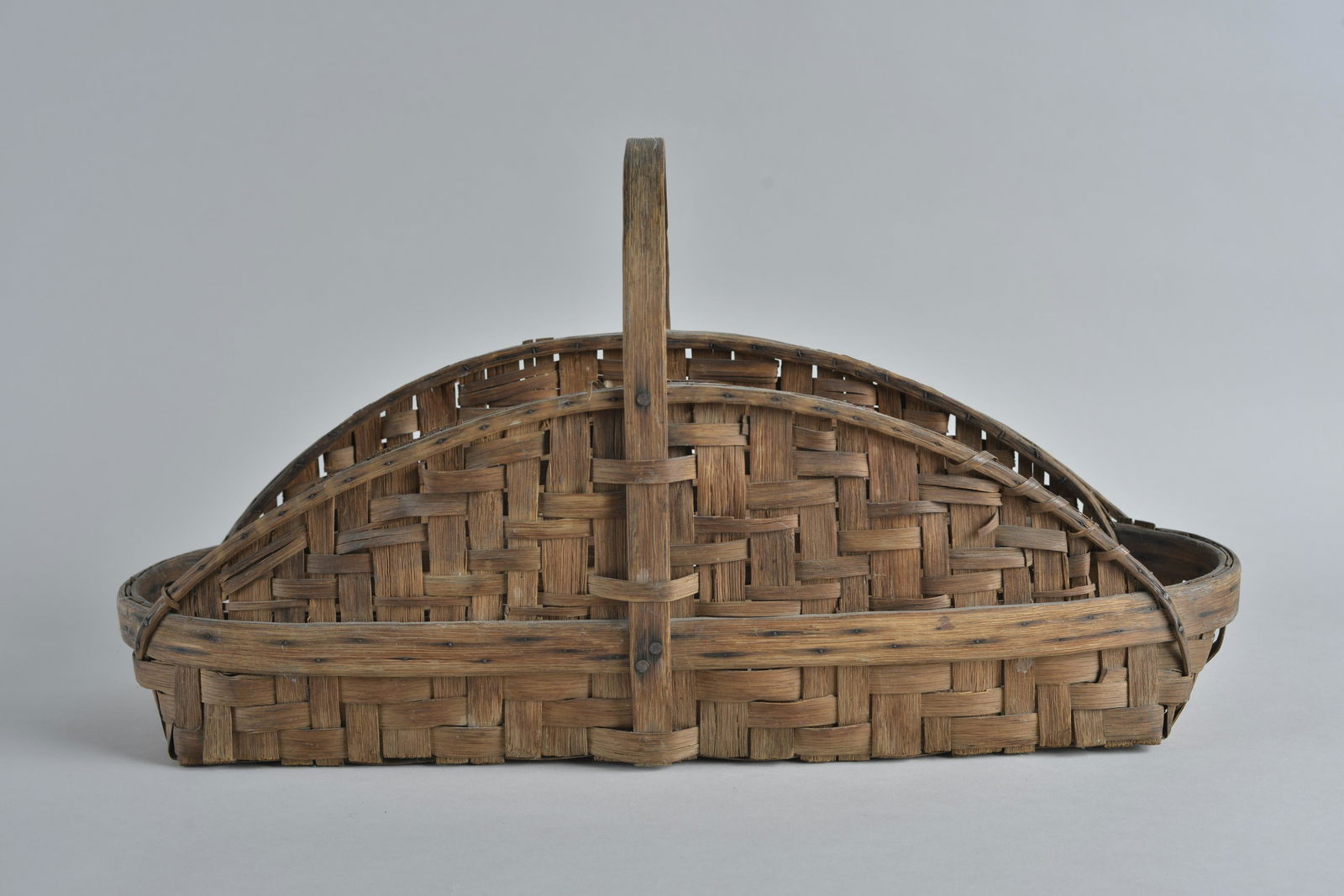 Southern Oak Split Rare Shape Basket (1 of 7)