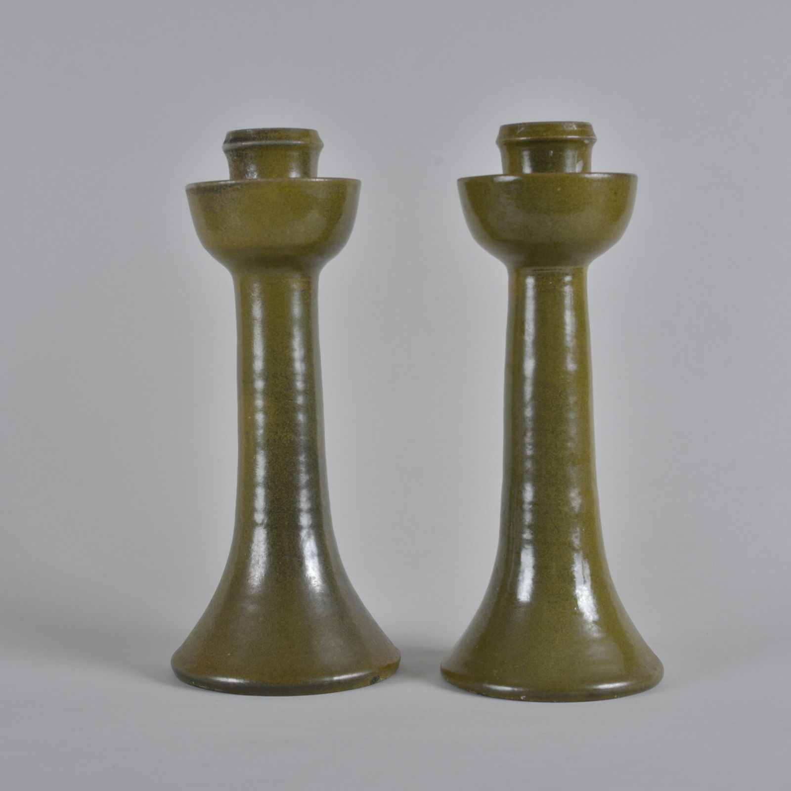 Jugtown Pair Candle Sticks Frog skin Glaze (1 of 9)
