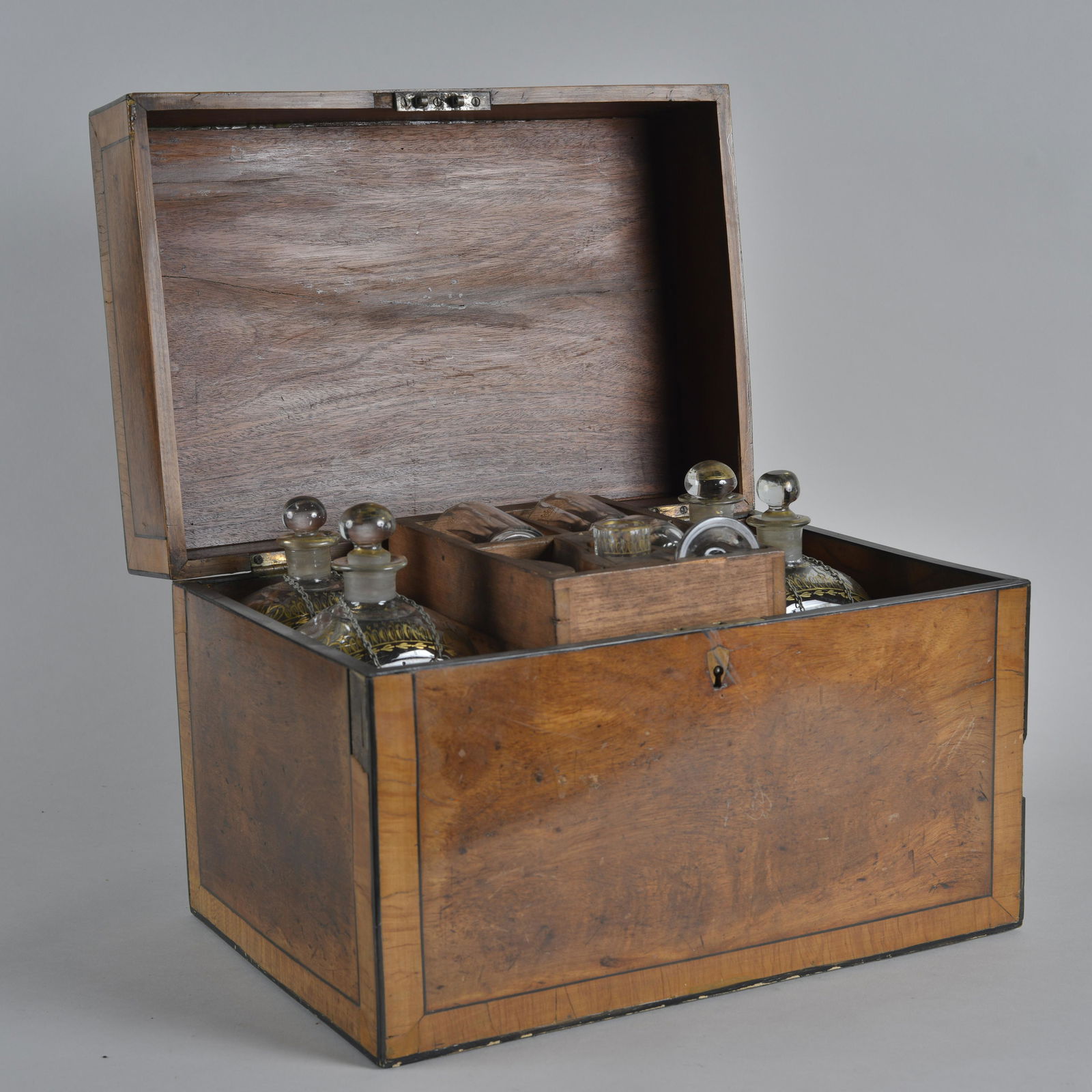 Figured Mahogany Bottle Case (1 of 12)