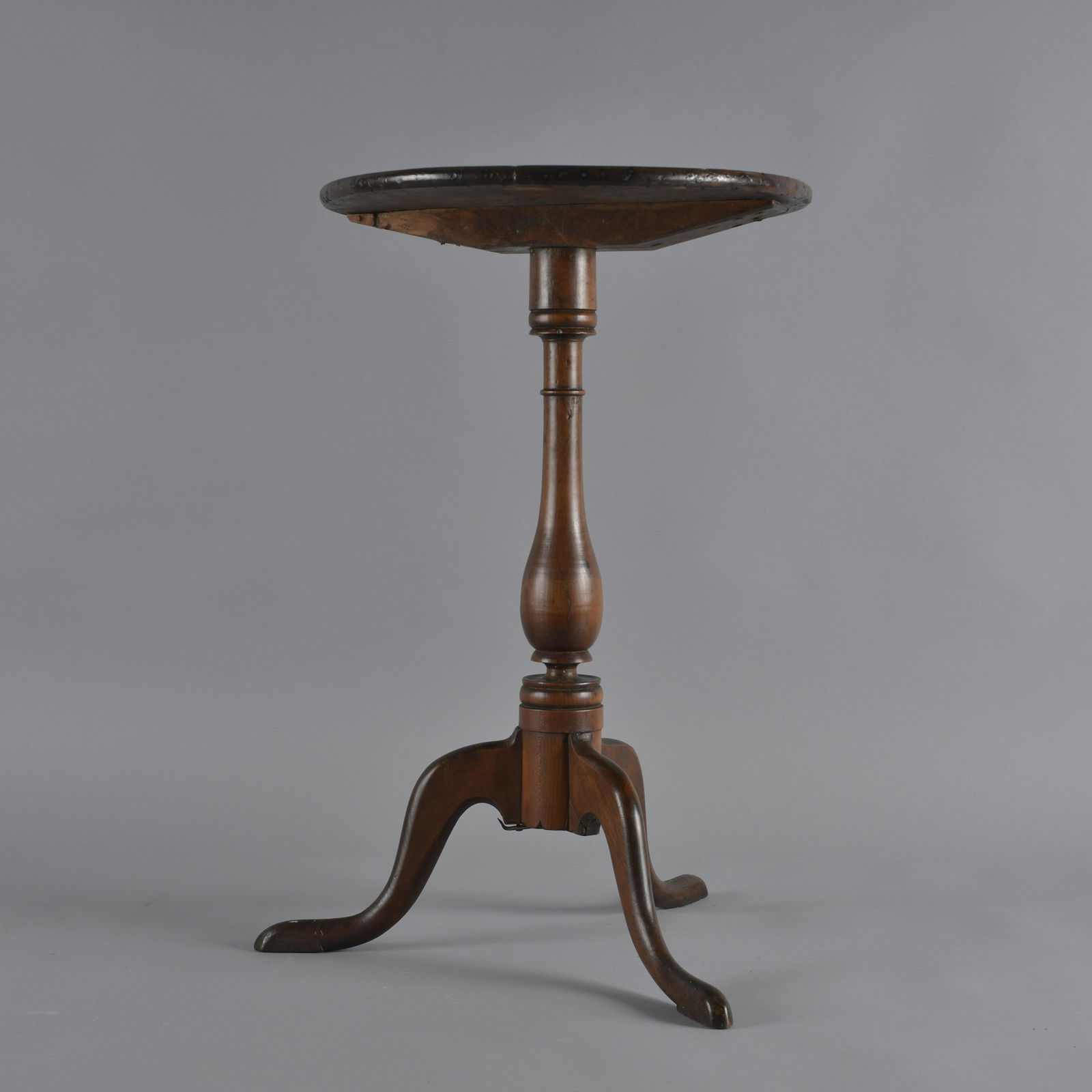 North Carolina Walnut Candle Stand (1 of 7)