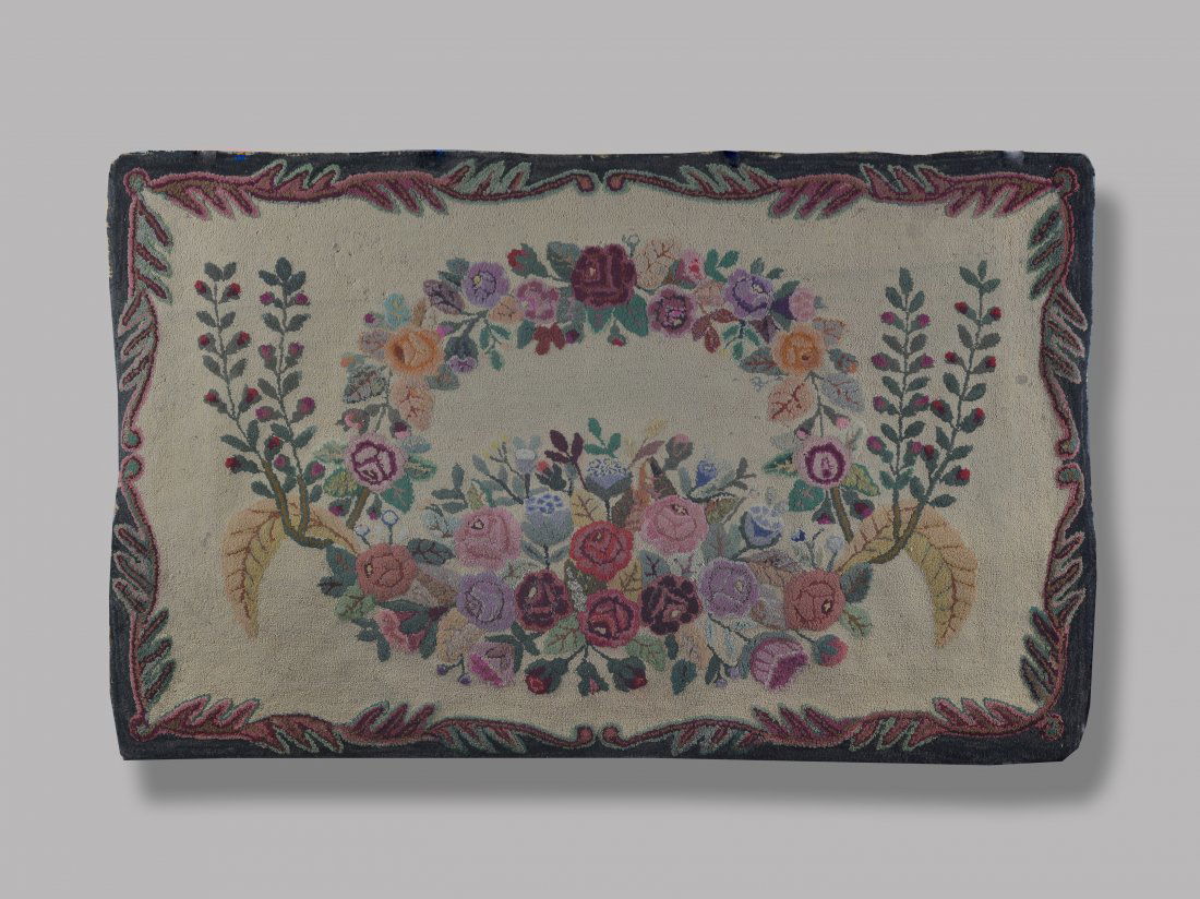 Flower Hooked Rug (1 of 1)