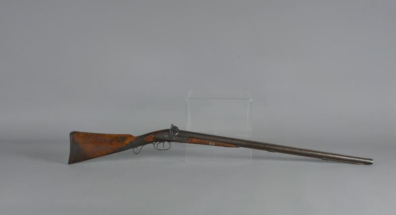 Double Barrell Black Powder Shotgun (1 of 7)