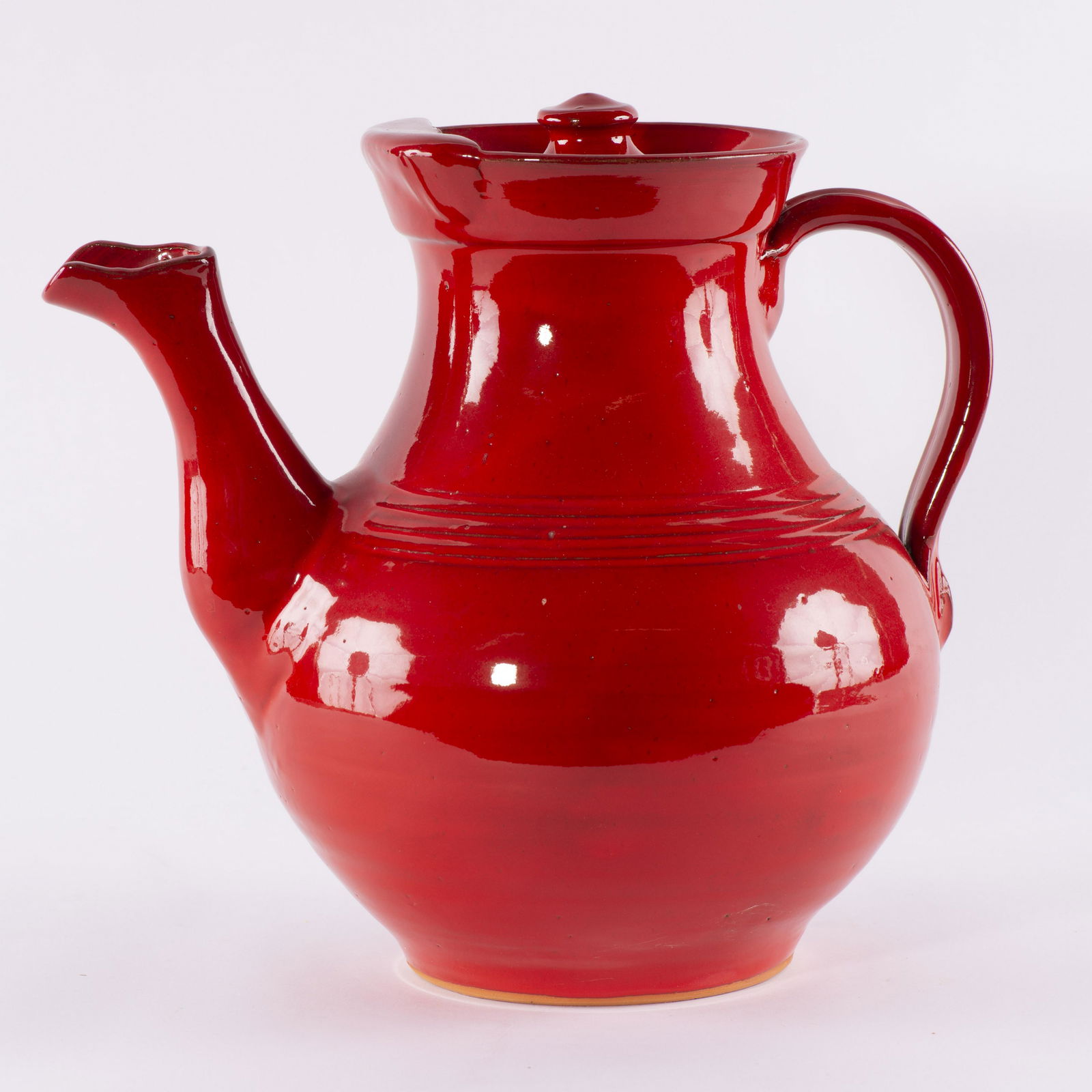 ML Owens Lidded Pitcher with ice lip (1 of 6)