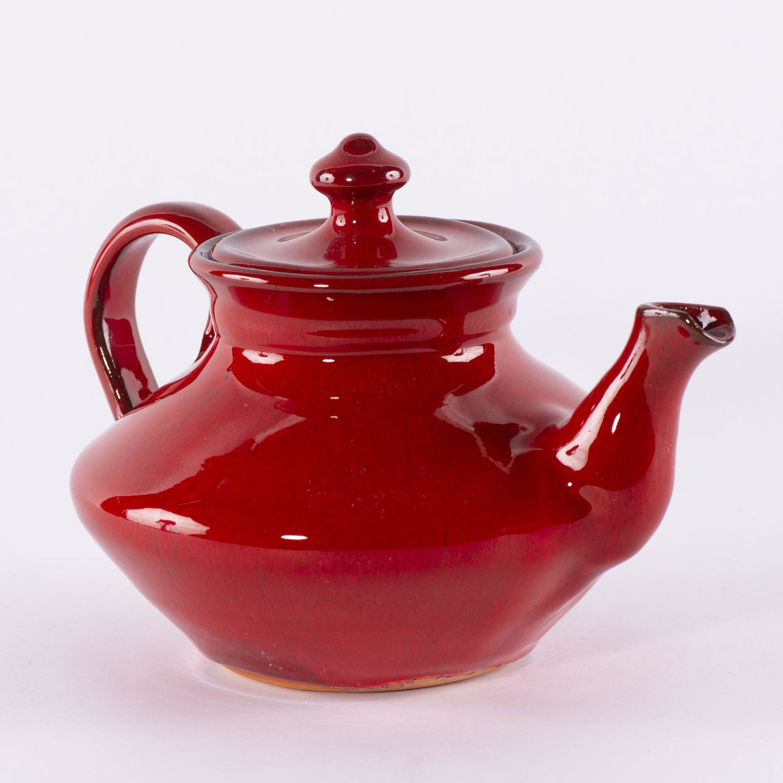 ML Owens red glaze small lidded tea pot (1 of 4)