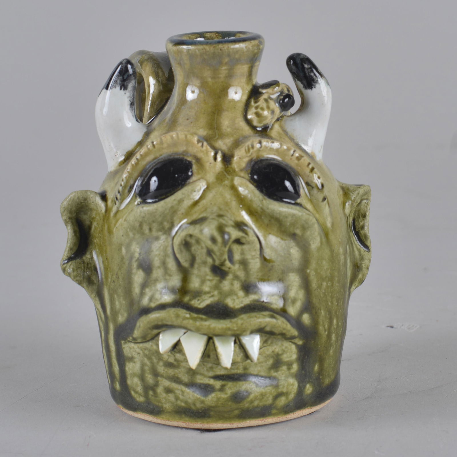 Mike Williamson Face jug (1 of 4)