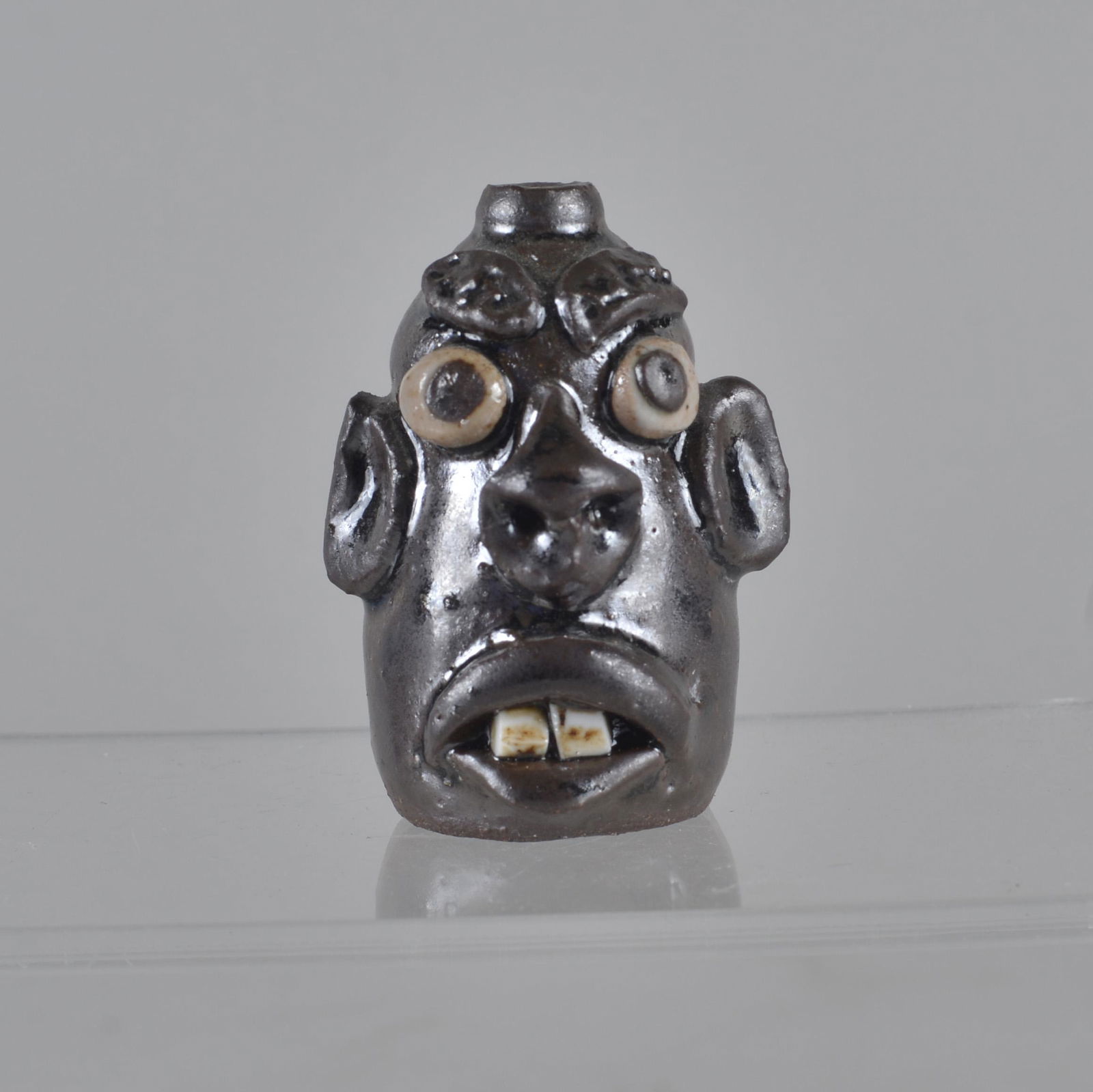 Wayne Hewell Miniature Face Jug (1 of 4)
