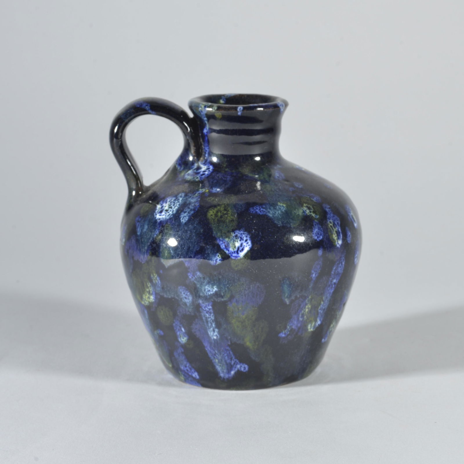 Neolia Cole Pottery Vase (1 of 3)