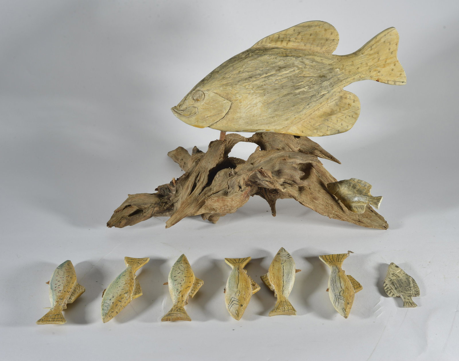 Wayne Myers Folk Art Carved Fish (1 of 2)