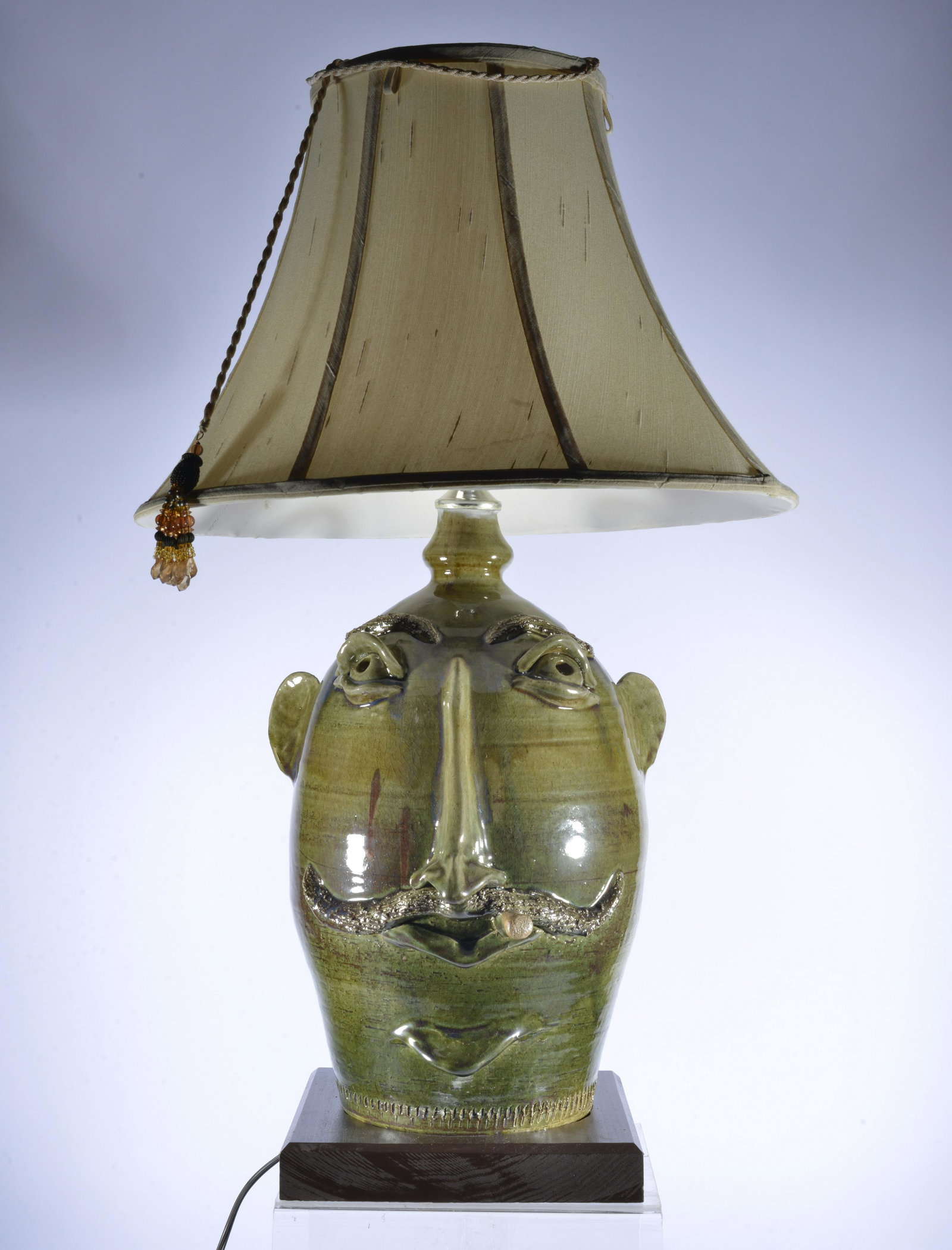 RODNEY SMITH MONUMENTAL FACE JUG LAMP (1 of 6)