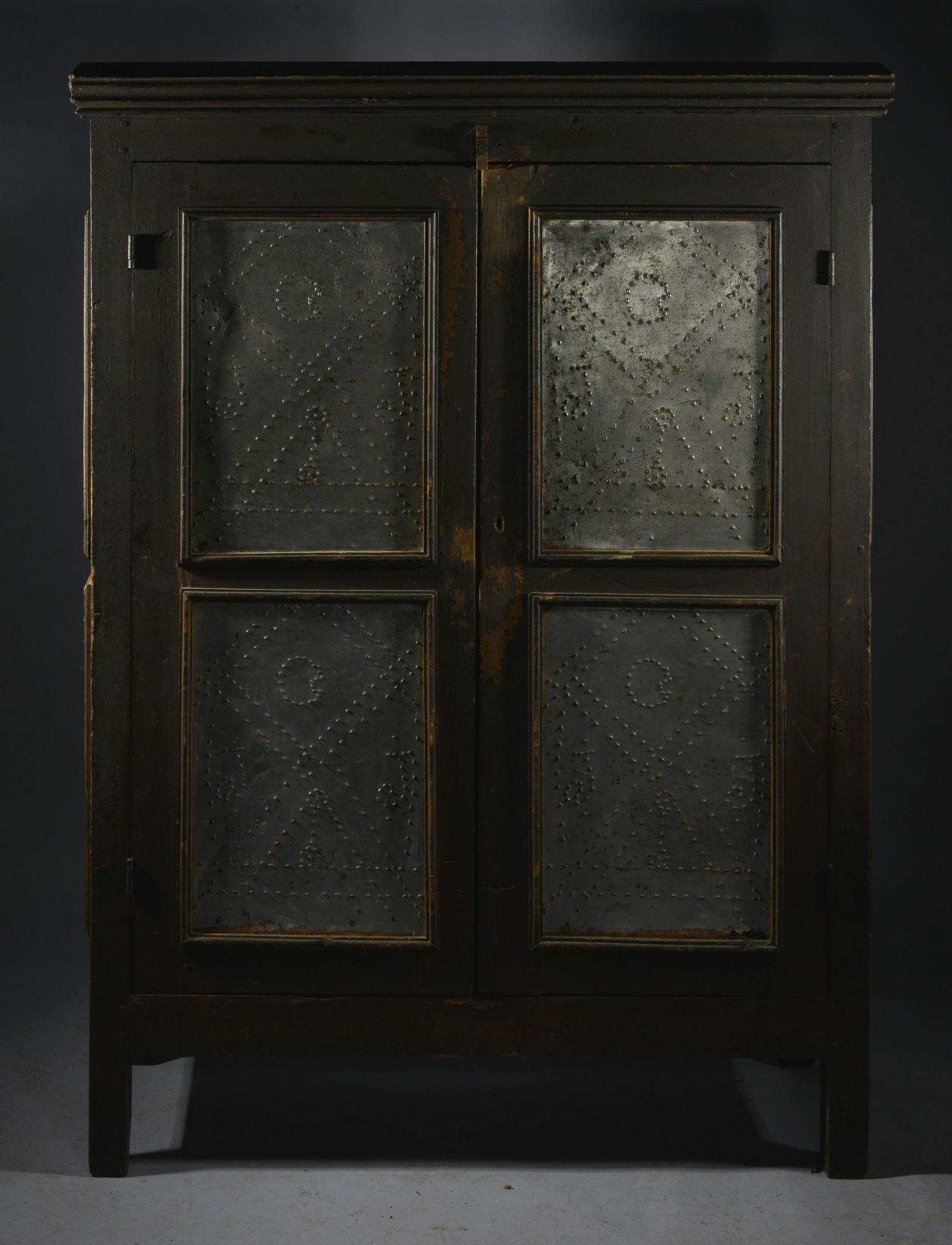 AFRICAN AMERICAN PIESAFE WITH INITIALS (JJ) (1 of 19)