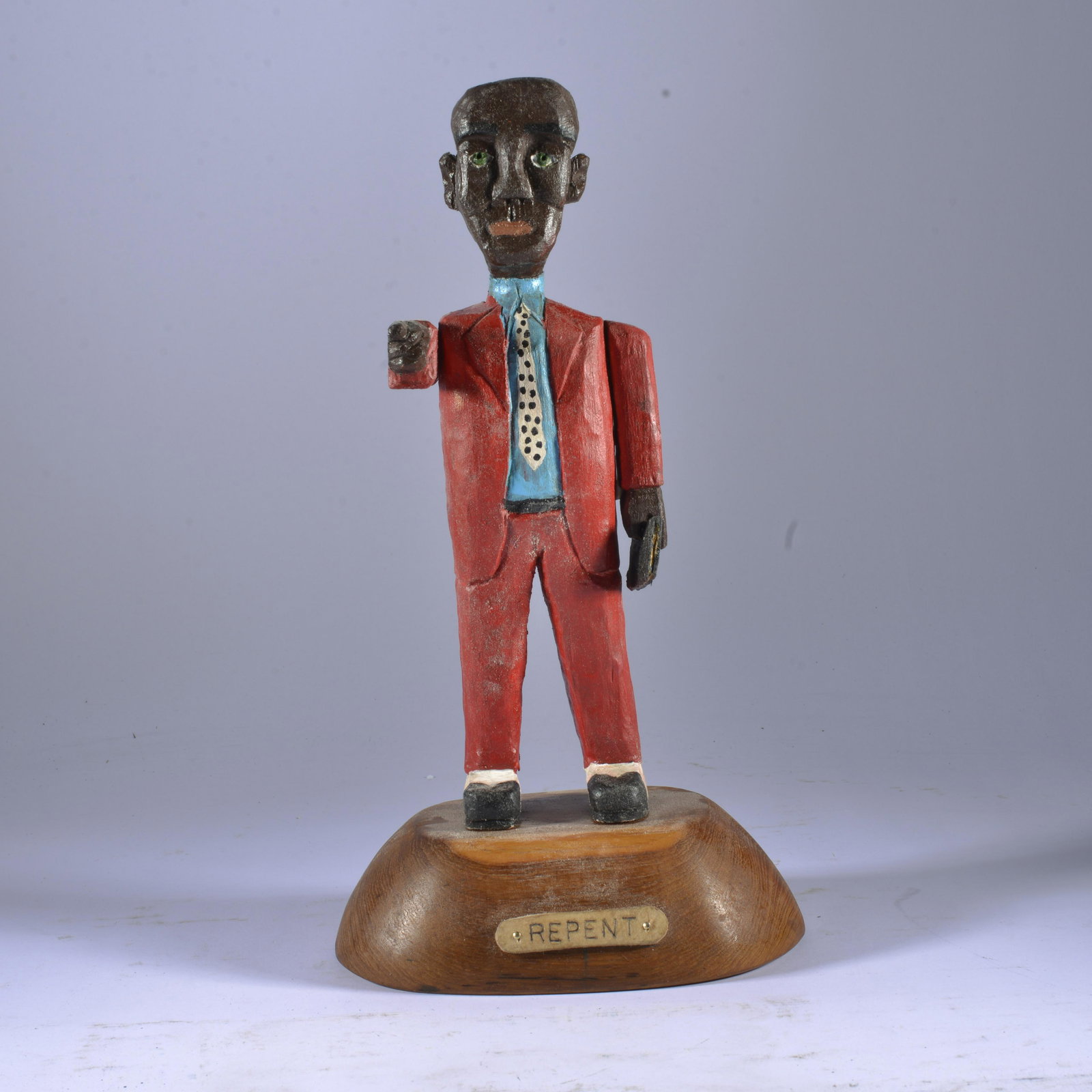 TOM STECK FOLK ART CARVING (1 of 4)