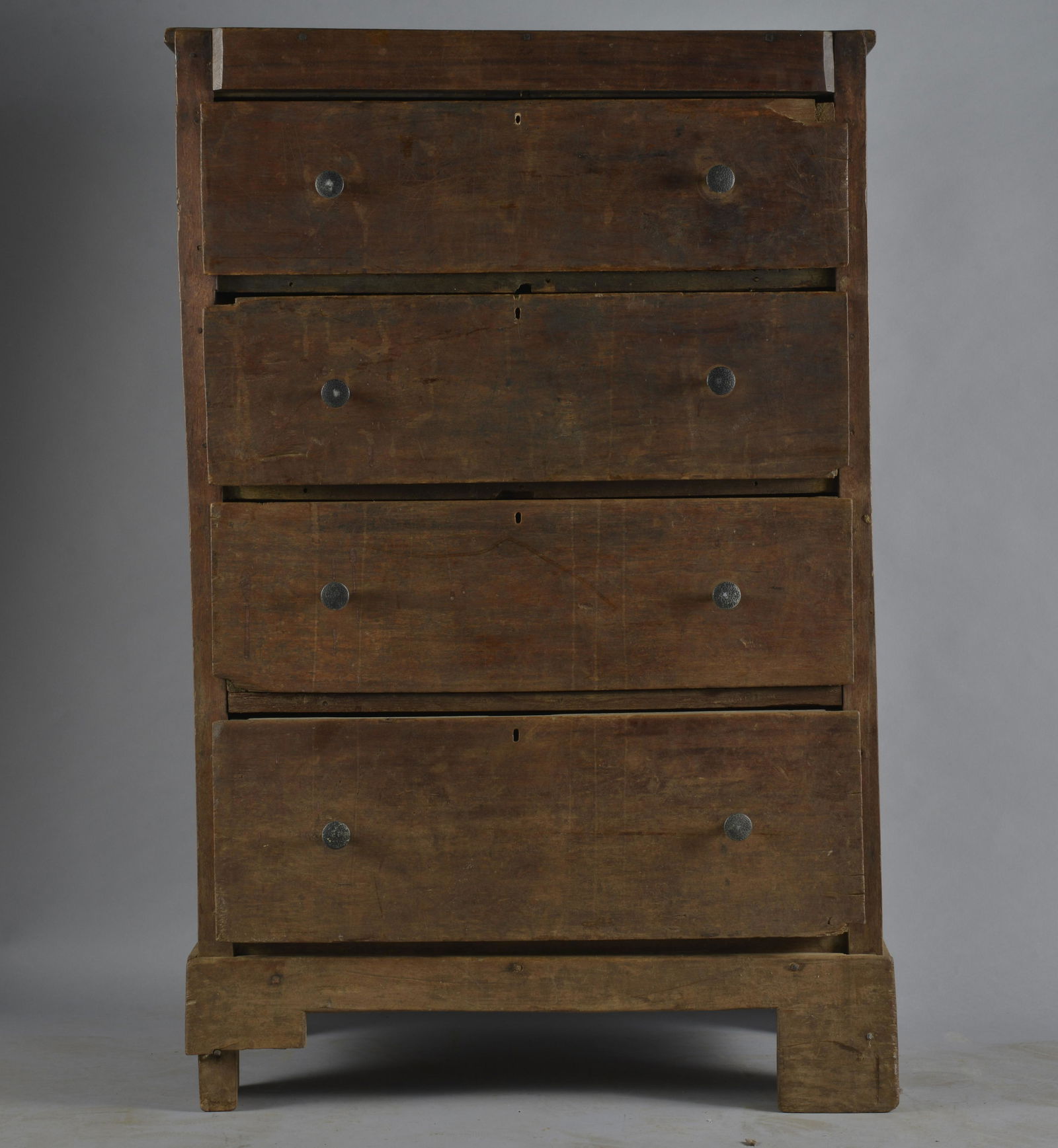 EARLY NORTH CAROLINA CHEST OF DRAWERS (1 of 17)