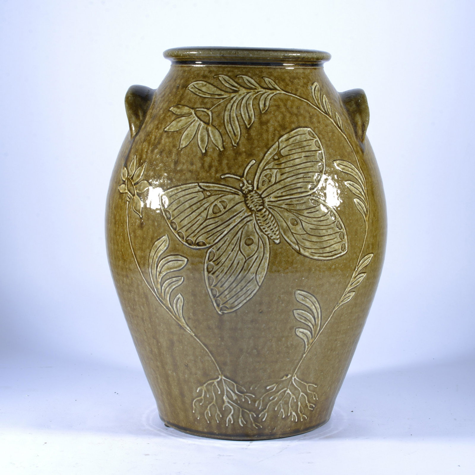 MATT JONES POTTERY SLIP DECORATED STORAGE JAR BUNCOMBE CO NC: Potter Matt Jones, living with his wife Christine and family for the past 2+ decades in Leicester, NC (a small town in Buncombe Co about 30 min west of Asheville), has developed quite the impressive p