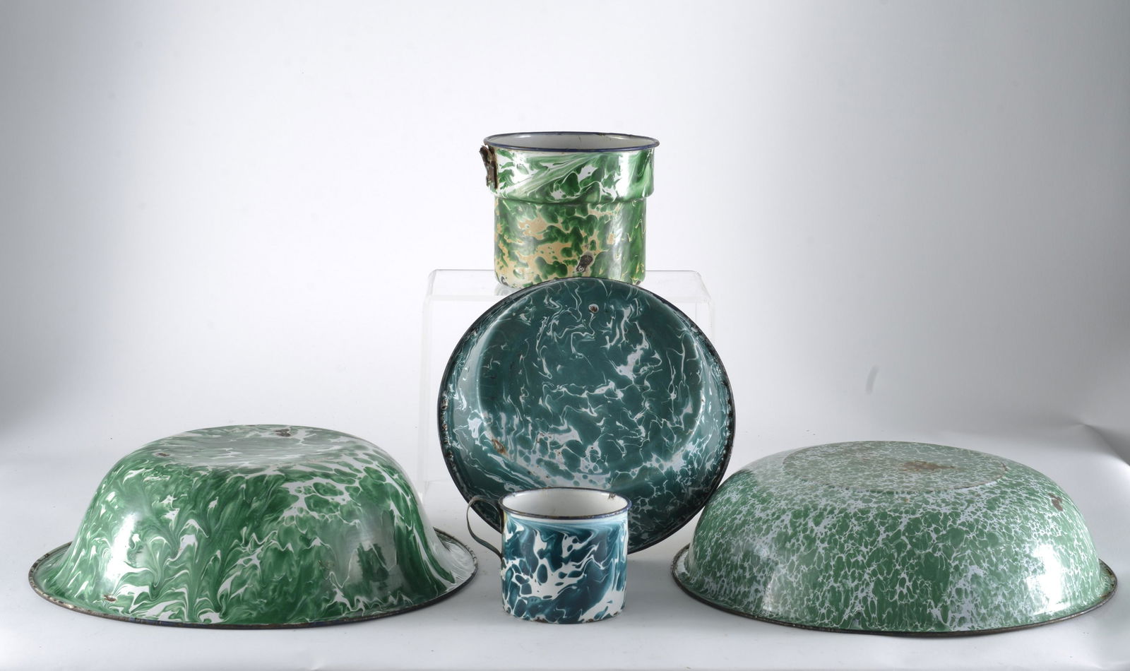 5 Pieces Green & White Swirl Enamelware Assorted Items (1 of 3)