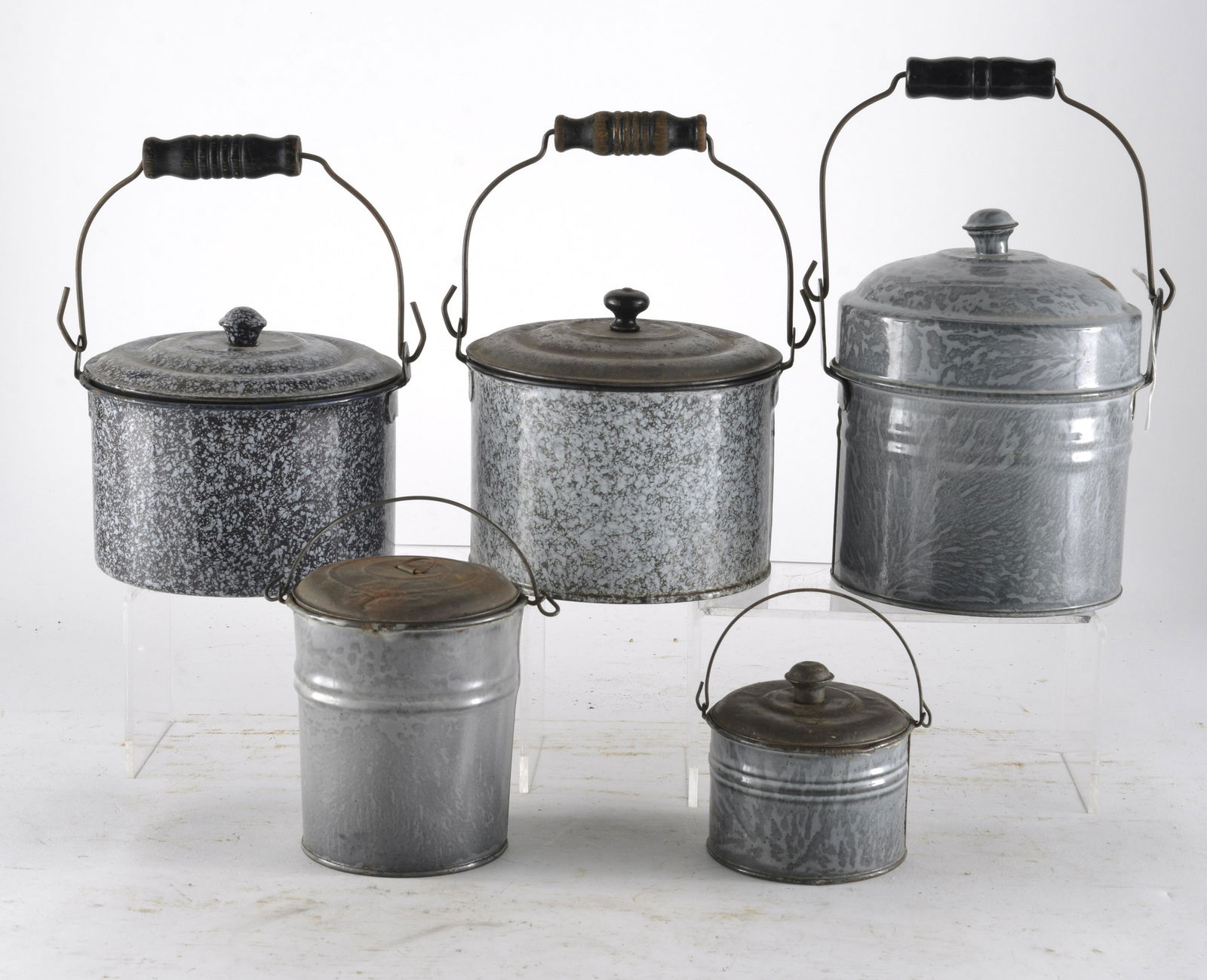 Five Gray Enamelware Assorted Berry Buckets/Lucnh Pales  with Wire Handle & lids (1 of 3)