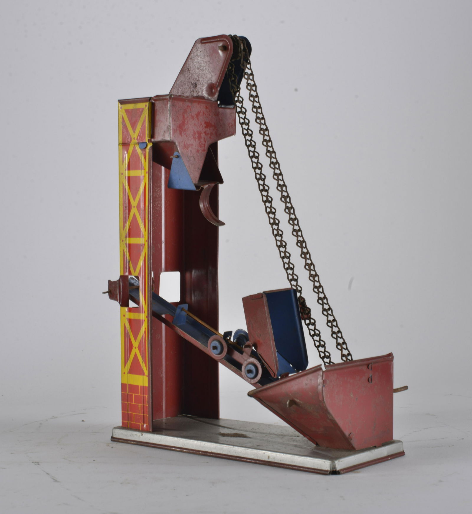 J. Chein Toy Company Automatic Loader (1 of 3)