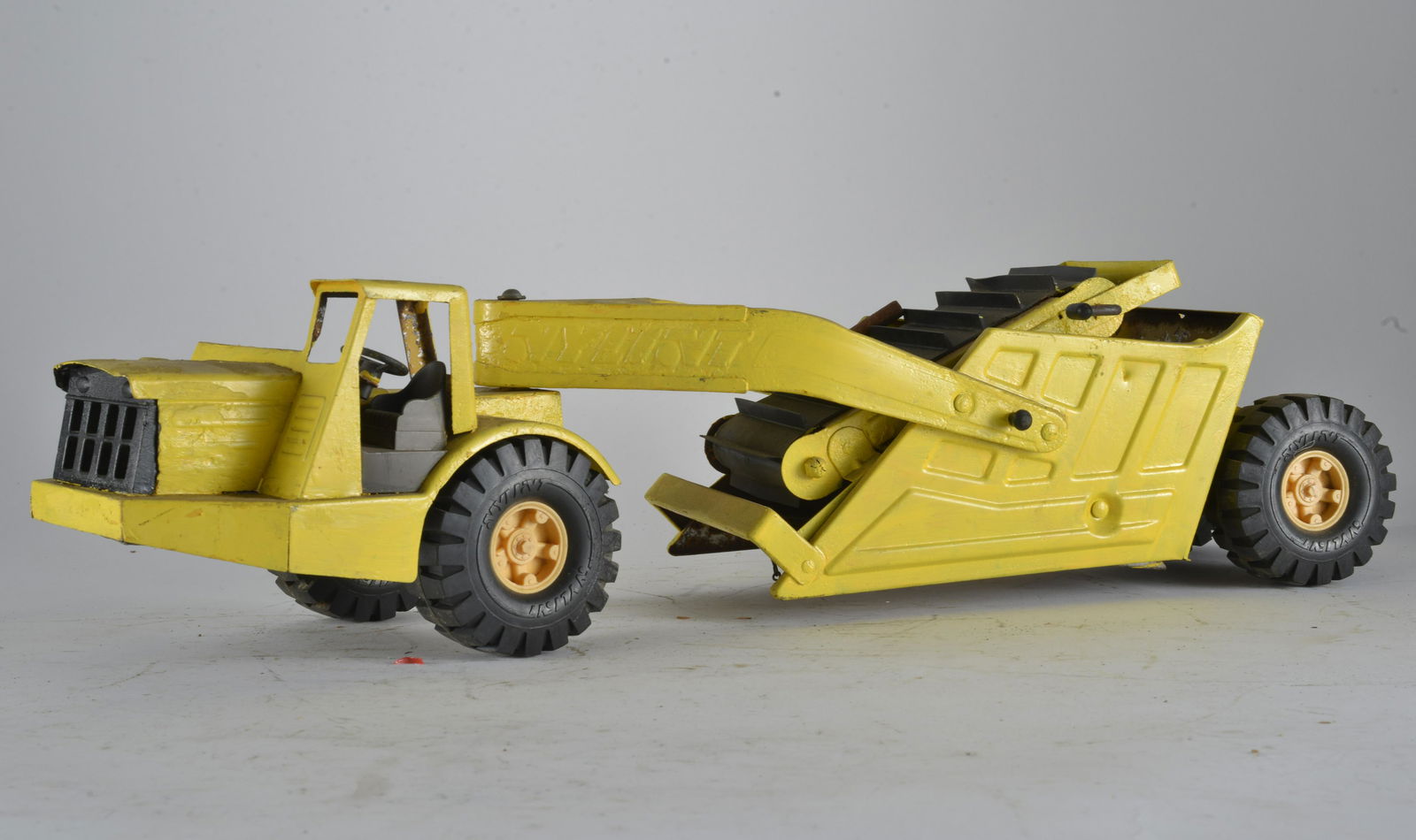 Nylint Pan Scraper (1 of 2)