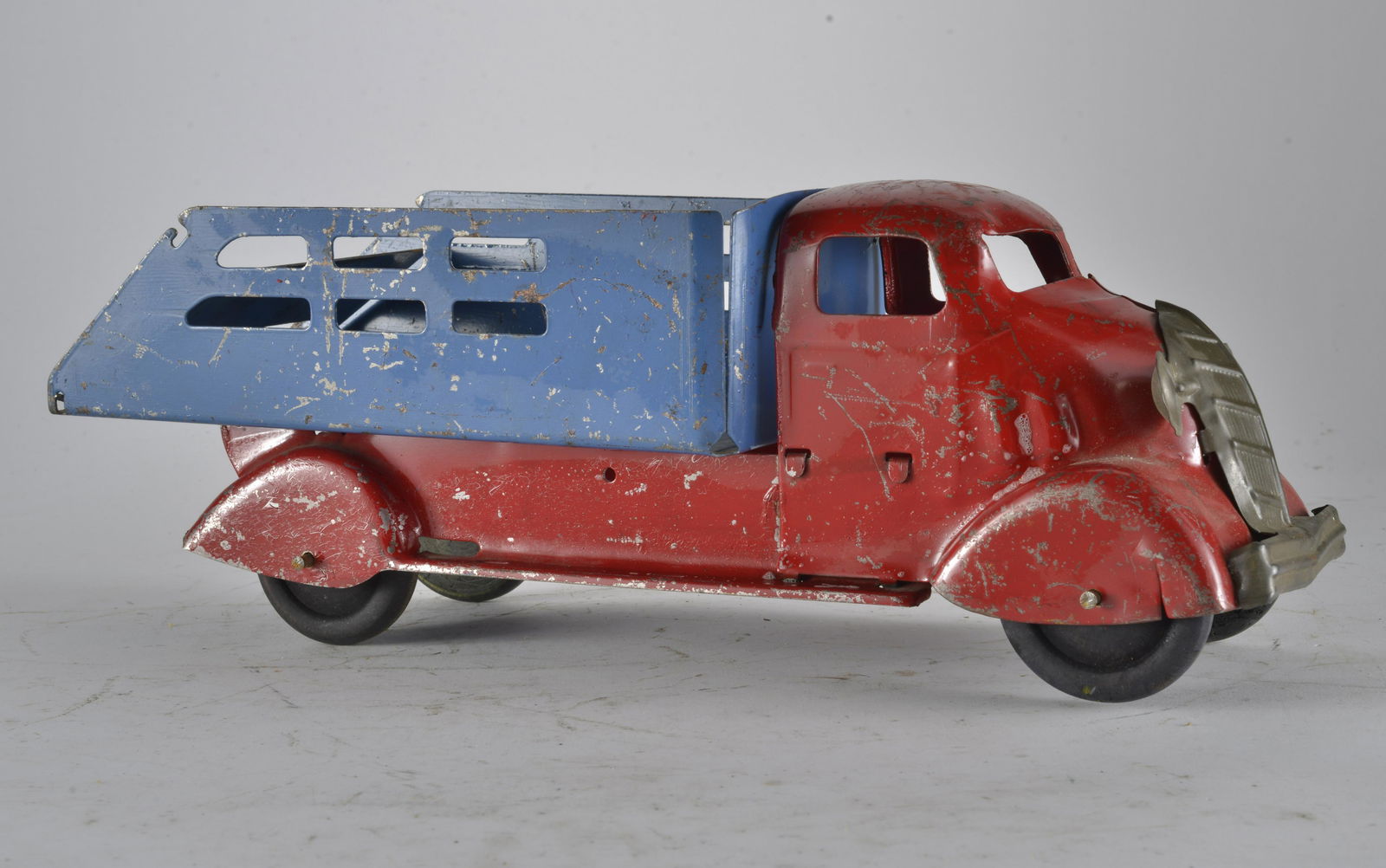 1940s Metal Delivery Truck (1 of 3)