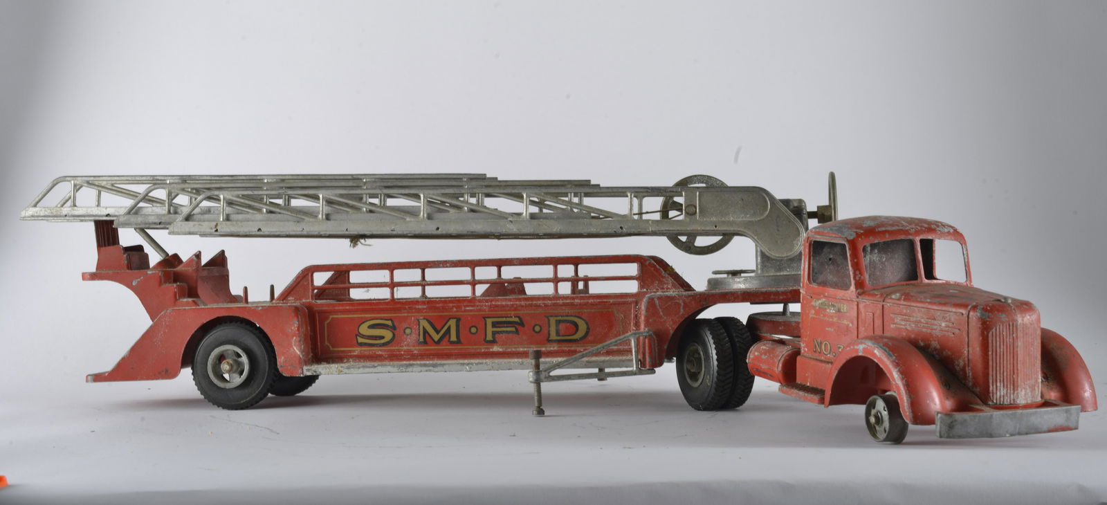 Smith Miller Fire Truck (1 of 3)